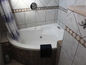 אבני%20בזלת%20%20%20אירוח%20בכרכום%20,%20כרכום
